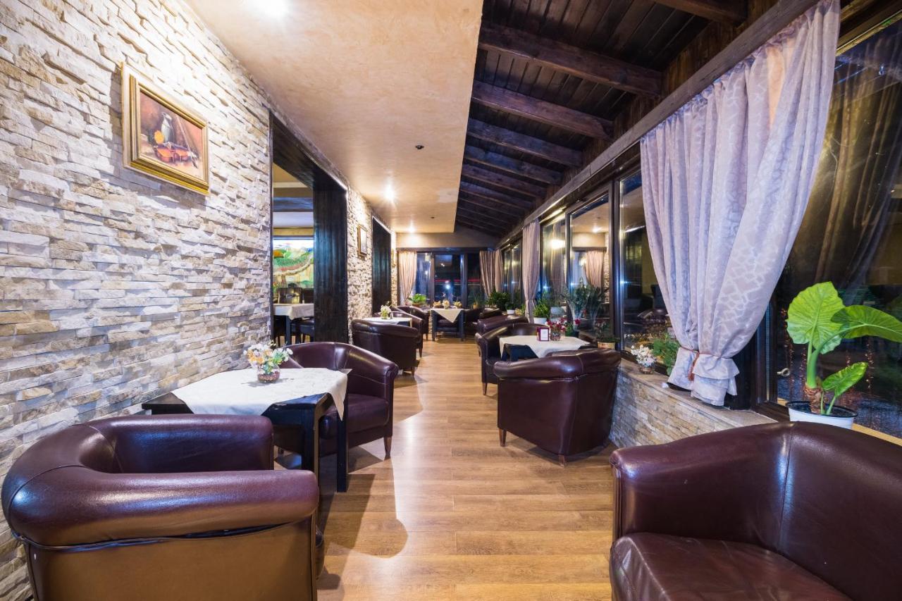 Hanul Simon Pensiune & Restaurant Bran  Exterior photo